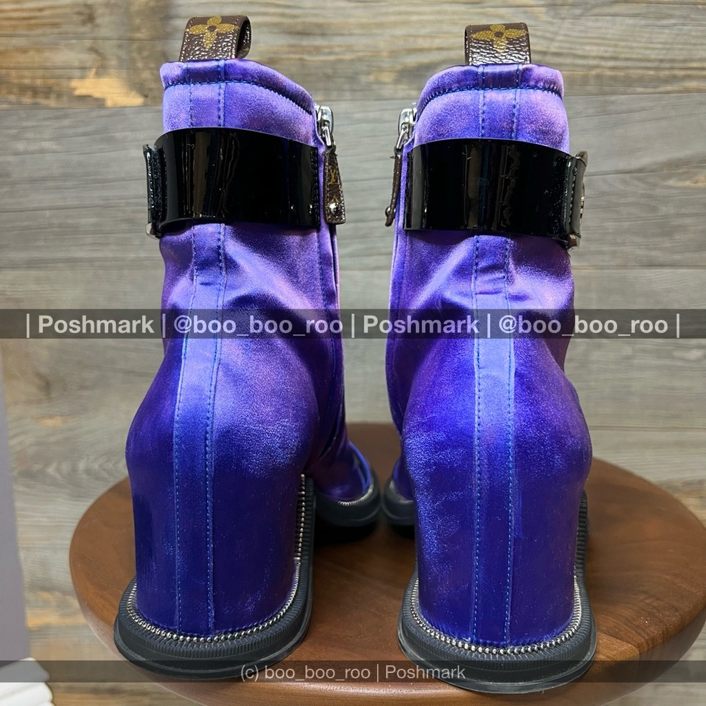 SALE!✨Vuitton RUNWAY Open-Toe Boots, Blue, Black, & Silver Hardware, 💯 AUTHENTIC - Picture 6 of 15